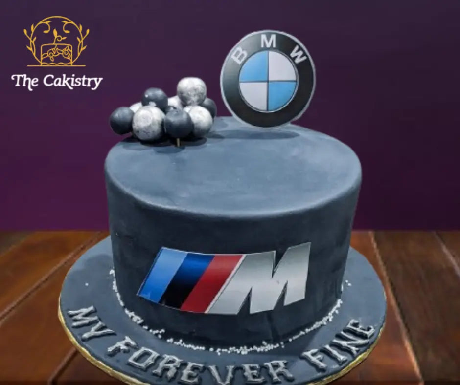 BMW theme cake from The Cakistry - frontal